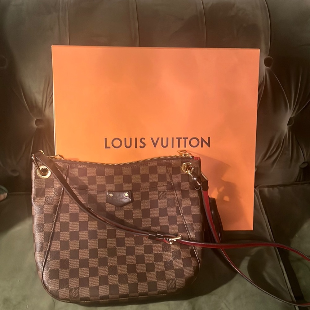 Louis Vuitton Crossbody